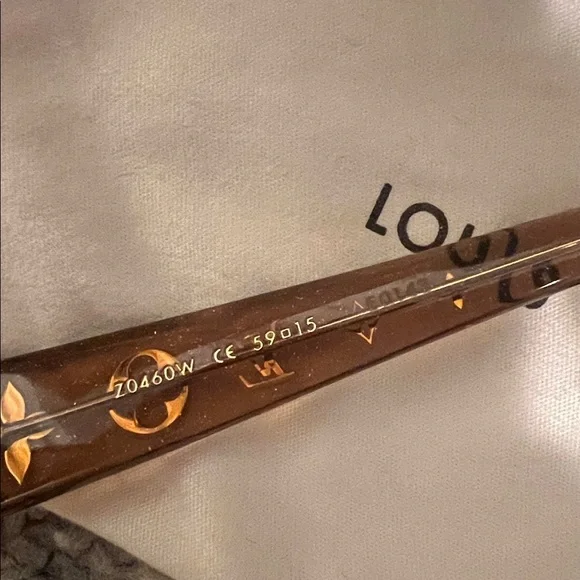 Authentic Louis Vuitton sunglasses - Picture 6 of 13
